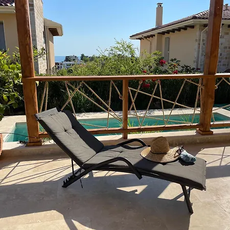 Coral Bay Luxury By Luxury Villa